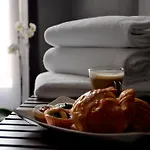 Place 24 Suites&wellness