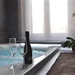 Maison d'hôtes Place 24 Suites&wellness 4*