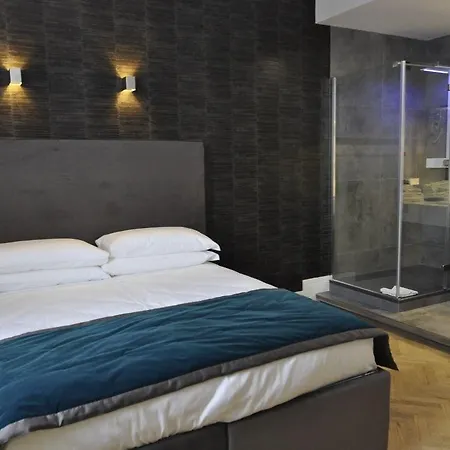 プレイス 24 スイーツ ＆ ウェルネス 4* ローマ