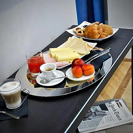 Pensionat Place 24 & Wellness 4*