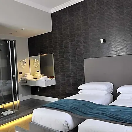 Place 24 & Wellness 4* Rom