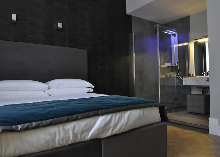 Πανσιόν Place 24 & Wellness