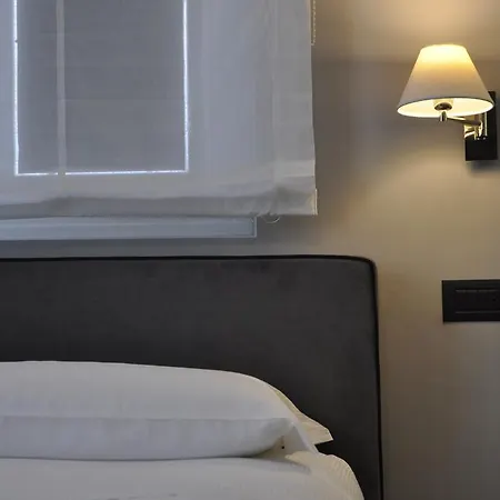 Place 24 & Wellness Guest house